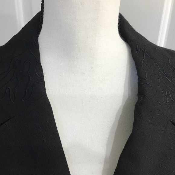 Vintage Black Blazer w/ Flames on Collar & Pockets - Picture 8 of 13